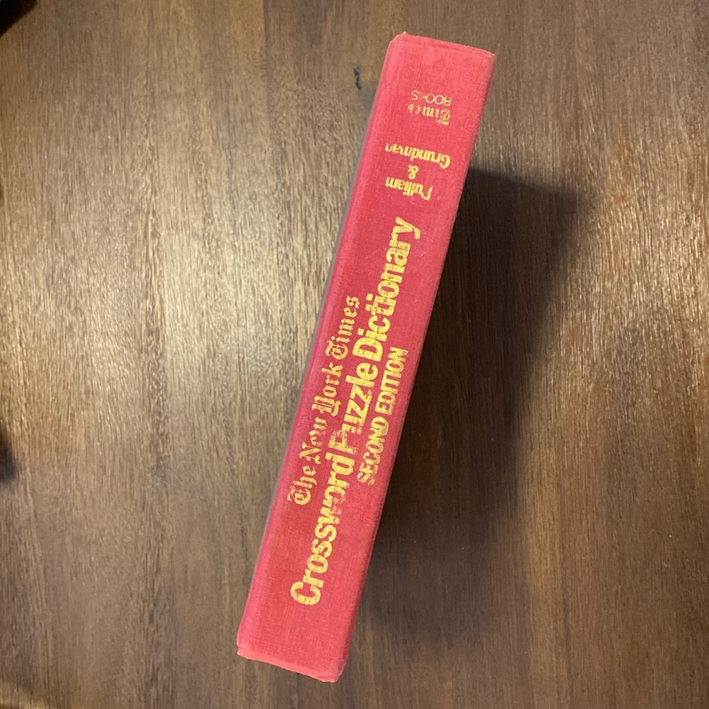 New York Times Crossword Puzzle Dictionary by Tom Pulliam & Clare Grundman